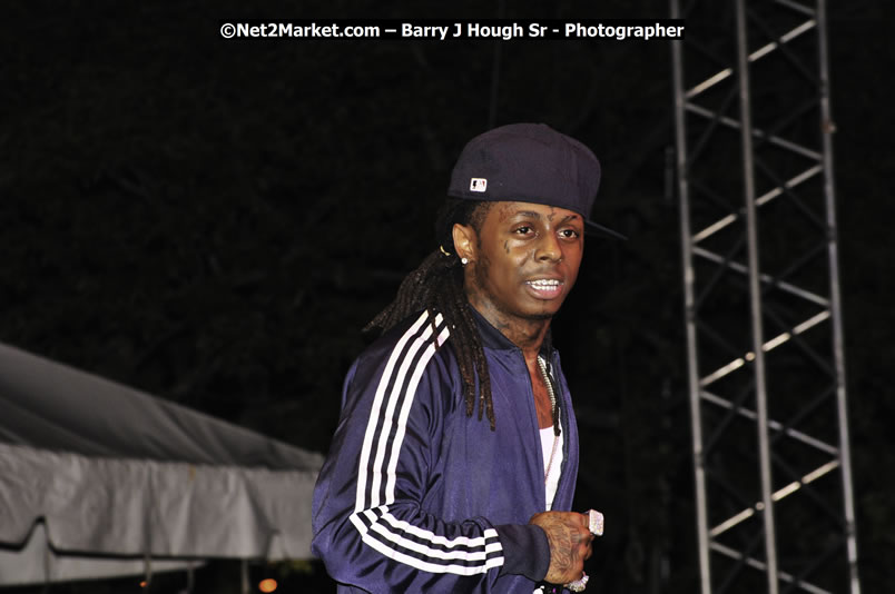 Lil Wayne @ Red Stripe Reggae Sumfest 2008 International Night 2, Catherine Hall, Montego Bay - Saturday, July 19, 2008 - Reggae Sumfest 2008 July 13 - July 19, 2008 - Photographs by Net2Market.com - Barry J. Hough Sr. Photojournalist/Photograper - Photographs taken with a Nikon D300 - Negril Travel Guide, Negril Jamaica WI - http://www.negriltravelguide.com - info@negriltravelguide.com...!