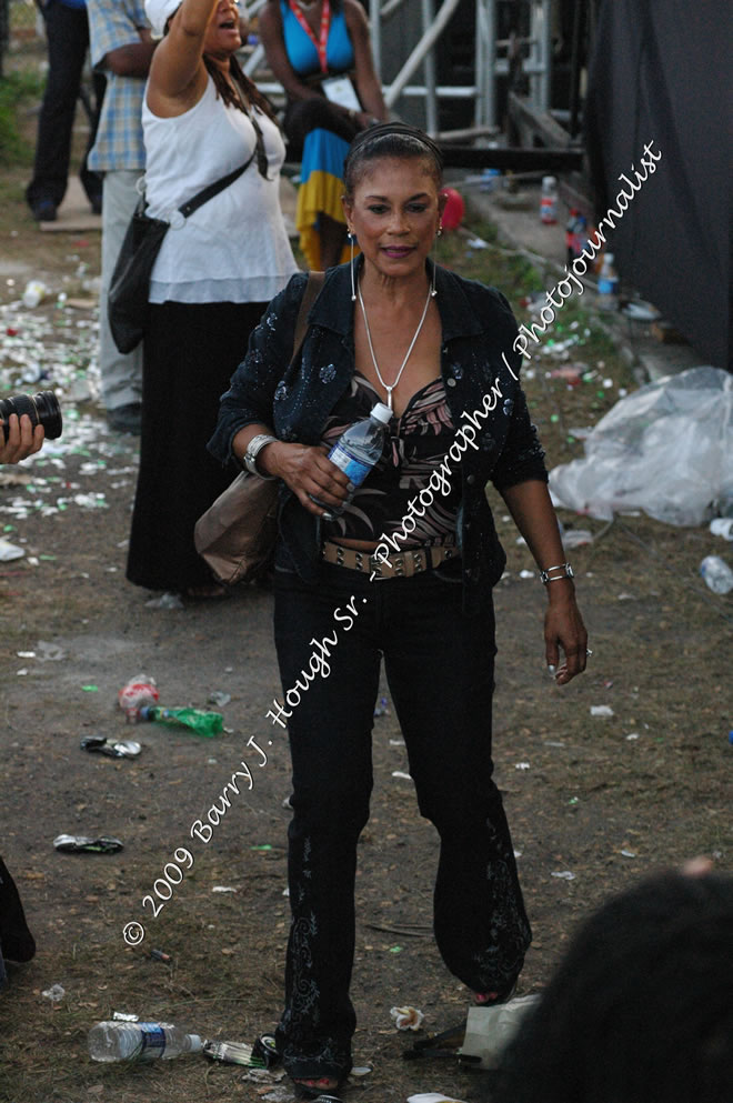 Inner Circle  @ Reggae Sumfest 2009 - International Night 2 - Reggae Sumfest 2009,Catherine Hall, Montego Bay, St. James, Jamaica W.I. - Saturday, July 25, 2009 - Reggae Sumfest 2009, July 19 - 25, 2009 - Photographs by Net2Market.com - Barry J. Hough Sr. Photojournalist/Photograper - Photographs taken with a Nikon D70, D100, or D300 - Negril Travel Guide, Negril Jamaica WI - http://www.negriltravelguide.com - info@negriltravelguide.com...!