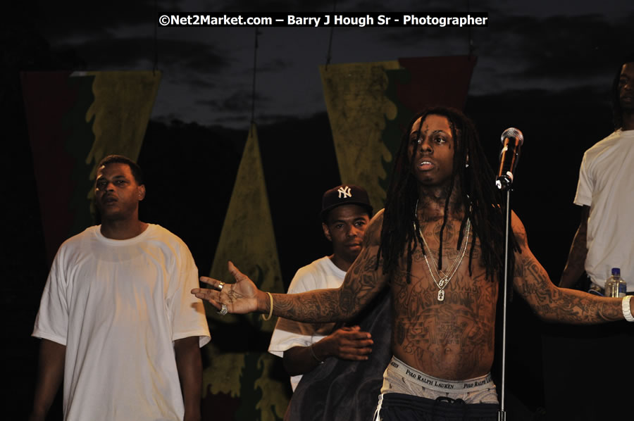 Lil Wayne @ Reggae Sumfest 2008 International Night 2, Catherine Hall, Montego Bay - Saturday, July 19, 2008 - Reggae Sumfest 2008 July 13 - July 19, 2008 - Photographs by Net2Market.com - Barry J. Hough Sr. Photojournalist/Photograper - Photographs taken with a Nikon D300 - Negril Travel Guide, Negril Jamaica WI - http://www.negriltravelguide.com - info@negriltravelguide.com...!