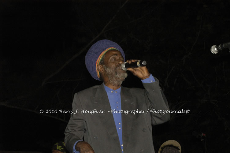 Toots and the Maytals - Grammy Award Winner @ Negril Fest - Presented by Money Cologne Promotions - Special Guest Star Jamaica Michael Jackson, Stama, Adeebe - Backed by Hurricane Band, MC Rev. BB on January 6, 2010 @ Roots Bamboo, Norman Manley Boulevard, Negril, Westmoreland, Jamaica W.I. - Photographs by Net2Market.com - Barry J. Hough Sr, Photographer/Photojournalist - The Negril Travel Guide - Negril's and Jamaica's Number One Concert Photography Web Site with over 40,000 Jamaican Concert photographs Published -  Negril Travel Guide, Negril Jamaica WI - http://www.negriltravelguide.com - info@negriltravelguide.com...!