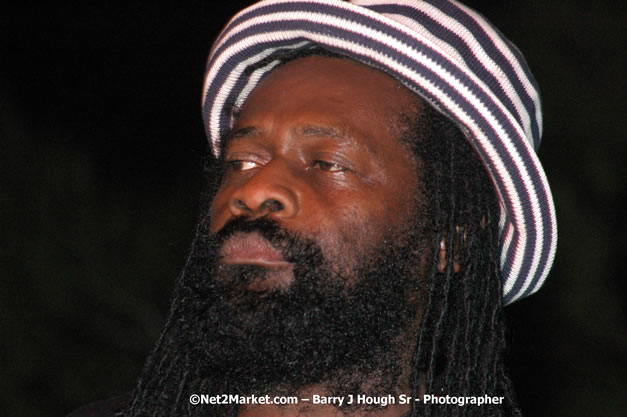 Tarrus Riley, Jimmy Riley, and Dwayne Stephensen - Money Cologne Promotions in association with "British Link Up" presents Summer Jam featuring She's Royal Tarrus Riley & Jimmy Riley - Plus Ras Slick, Sham Dawg, and Whiskey Bagio @ Roots Bamboo, Norman Manley Boulevard, Negril, Jamaica W.I. - Backed up Dean Fraser & The Hurricanne Band - MC Barry G and Rev. BB - July 25, 2007 - Negril Travel Guide.com, Negril Jamaica WI - http://www.negriltravelguide.com - info@negriltravelguide.com...!