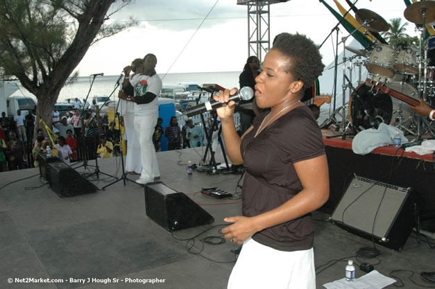 The Ministry of Toursim & The Jamaica Tourist Board present Tourism Awareness Concert in Commemoration of the Start of the 07/08 Winter Tourist Season - Guest Performers: Third World, Tessane Chin, Etana, Assassin, One Third, Christopher Martin, Gumption Band - Saturday, December 15, 2007 - Old Hospital Site, on the Hip Strip, Montego Bay, Jamaica W.I. - Photographs by Net2Market.com - Barry J. Hough Sr, Photographer - Negril Travel Guide, Negril Jamaica WI - http://www.negriltravelguide.com - info@negriltravelguide.com...!