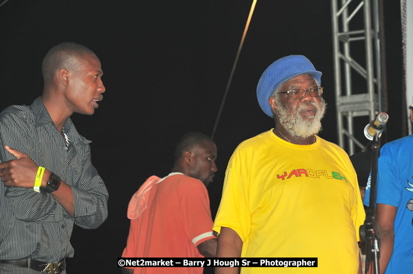 Coco T @ Unite The People An International Reggae Fest, Featuring: Beres Hammond, Coco T, Queen Ifrica, Khalil, Cameal Davis, Iley Dread, Rochelle, Geoffrey Star, Ras Penco, Kool DeLoy, Otis Gayle, J.McKay, Tiney Winey, Venue at Norman Manley Boulevard, Negril, Westmoreland, Jamaica - Saturday, April 4, 2009 - Photographs by Net2Market.com - Barry J. Hough Sr, Photographer/Photojournalist - Negril Travel Guide, Negril Jamaica WI - http://www.negriltravelguide.com - info@negriltravelguide.com...!