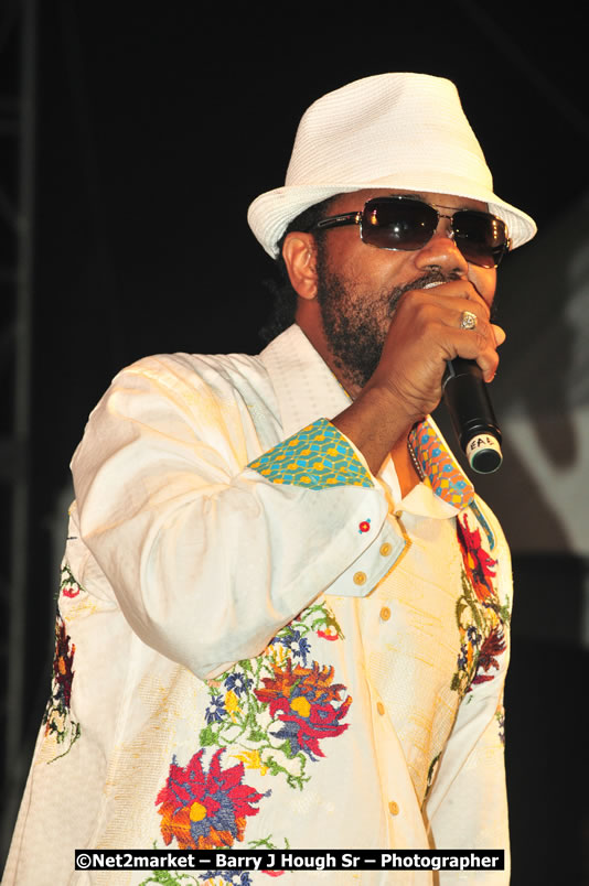 Unite The People An International Reggae Fest, Featuring: Beres Hammond, Coco T, Queen Ifrica, Khalil, Cameal Davis, Iley Dread, Rochelle, Geoffrey Star, Ras Penco, Kool DeLoy, Otis Gayle, J.McKay, Tiney Winey, Venue at Norman Manley Boulevard, Negril, Westmoreland, Jamaica - Saturday, April 4, 2009 - Photographs by Net2Market.com - Barry J. Hough Sr, Photographer/Photojournalist - Negril Travel Guide, Negril Jamaica WI - http://www.negriltravelguide.com - info@negriltravelguide.com...!