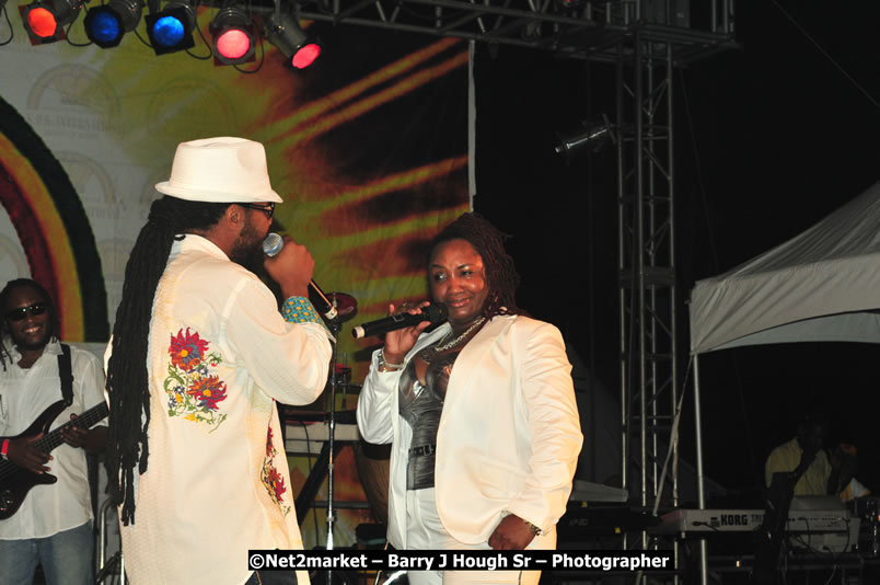 Unite The People An International Reggae Fest, Featuring: Beres Hammond, Coco T, Queen Ifrica, Khalil, Cameal Davis, Iley Dread, Rochelle, Geoffrey Star, Ras Penco, Kool DeLoy, Otis Gayle, J.McKay, Tiney Winey, Venue at Norman Manley Boulevard, Negril, Westmoreland, Jamaica - Saturday, April 4, 2009 - Photographs by Net2Market.com - Barry J. Hough Sr, Photographer/Photojournalist - Negril Travel Guide, Negril Jamaica WI - http://www.negriltravelguide.com - info@negriltravelguide.com...!