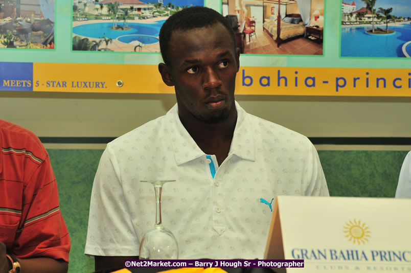 Usain Bolt of Jamaica - The Fastest Man In The World  - Usain Bolt Homecoming Celebrations - Press Conference at the Grand Bahia Principe &amp; Sherwood Content - Waldensia Primary School - Photographs by Net2Market.com - Barry J. Hough Sr. Photojournalist/Photograper - Photographs taken with a Nikon D300 - Negril Travel Guide, Negril Jamaica WI - http://www.negriltravelguide.com - info@negriltravelguide.com...!