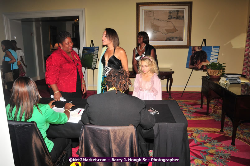 Jamaica's Olympic Athletes Reception at the Ritz Carlton - The City of Montego Bay Welcomes Our 2008 Olympians - Western Motorcade - Civic Ceremony - A Salute To Our Beijing Heros - Ritz Carlton Golf & Spa Resort, Montego Bay, Jamaica - Tuesday, October 7, 2008 - Photographs by Net2Market.com - Barry J. Hough Sr. Photojournalist/Photograper - Photographs taken with a Nikon D300 - Negril Travel Guide, Negril Jamaica WI - http://www.negriltravelguide.com - info@negriltravelguide.com...!